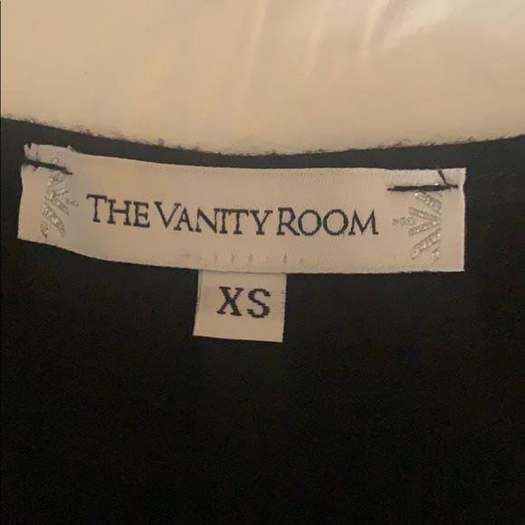 The vanity room dress - Picture 3 of 4